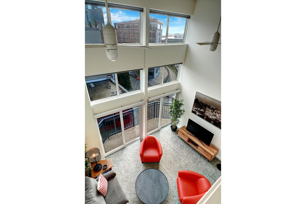 Belltown Court Loft Penthouse - One Bedroom Apartment Seattle Extérieur photo